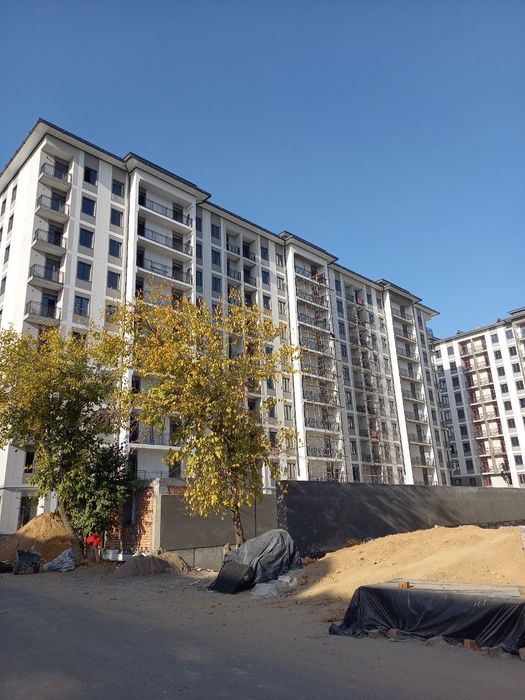 Продается квартира 2/1/10 Яшнаобадский район  Milenum House