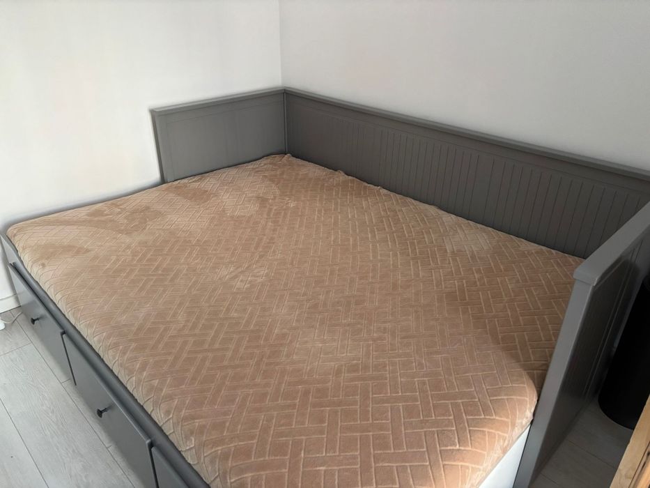 Divan ikeea gri 180x200