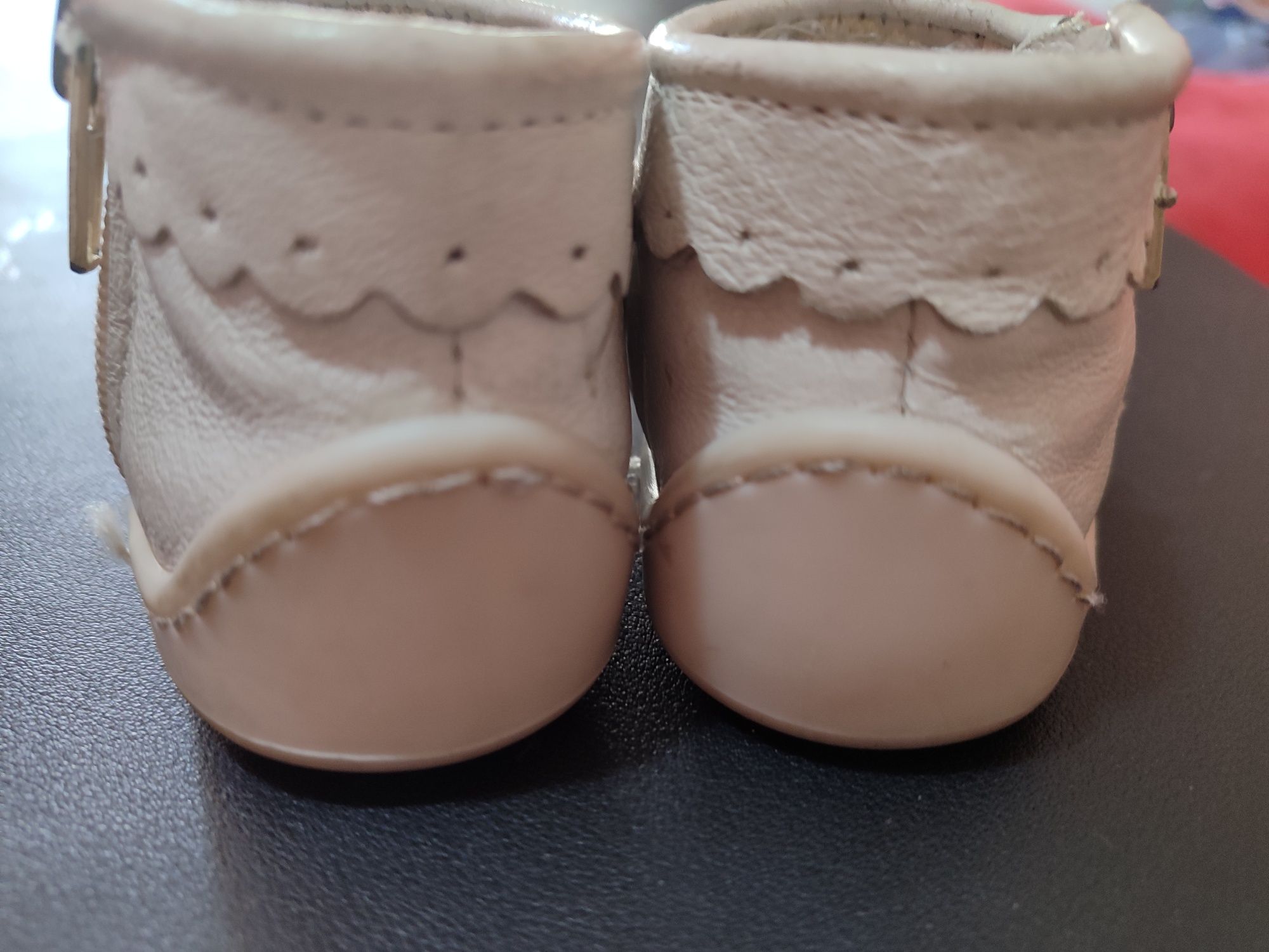 Бебешки обувки chicco 17