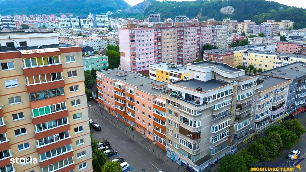 Spatiu comercial,vitrinat,doua intrari,acces facil, Calea Bucuresti,As