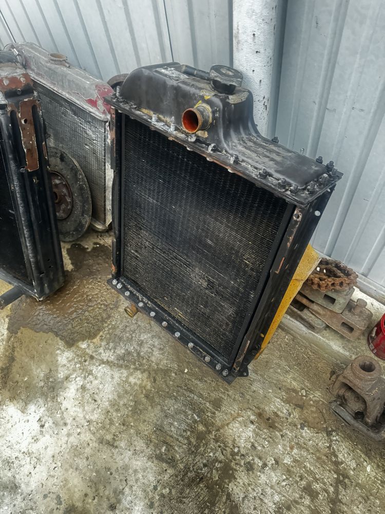 Radiator pt tractor Belarus 820 . Bara pt tiranti