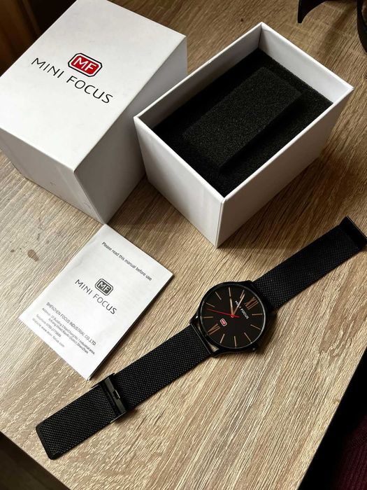 Мъжки официален елегантен часовник Mini Focus
