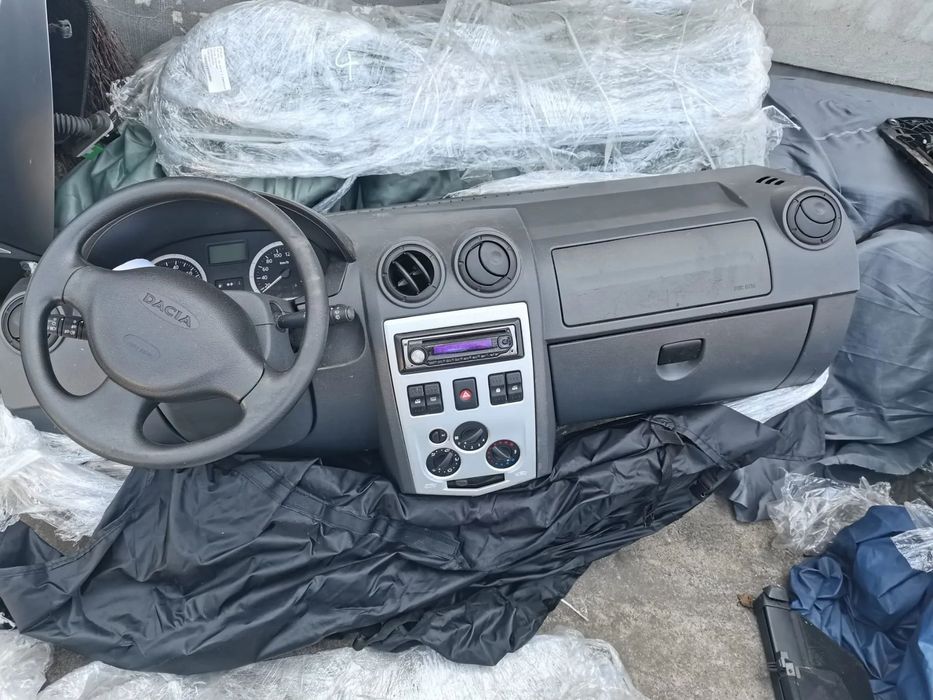 Plansa bord Dacia Logan