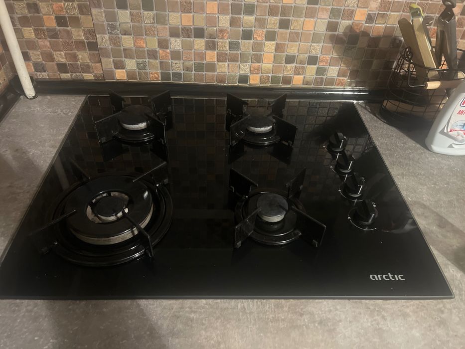 Plita incorporabila Arctic, 4 Arzatoare, WOK,65 cm, sticla neagra