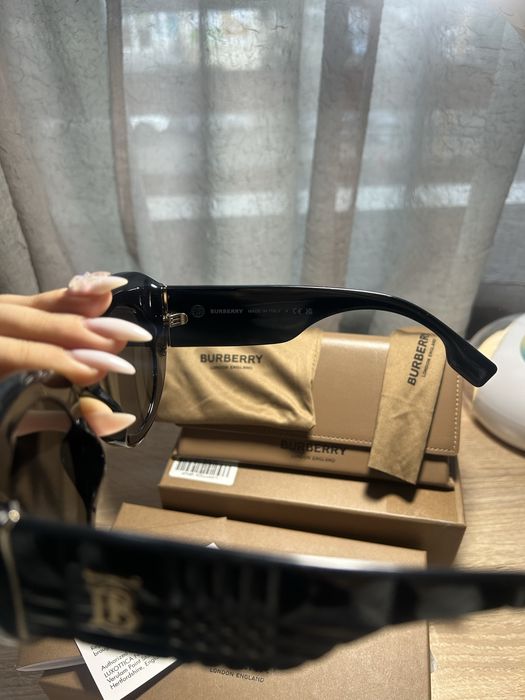 Оригинални слънчеви очила Burberry MARGOT