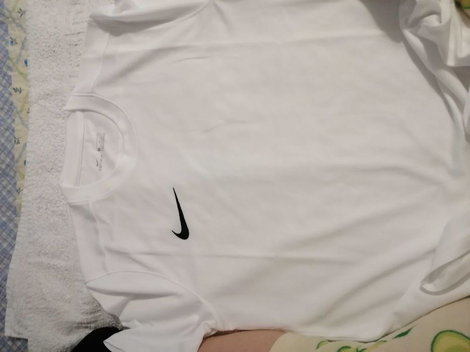 Tricou antrenament Nike