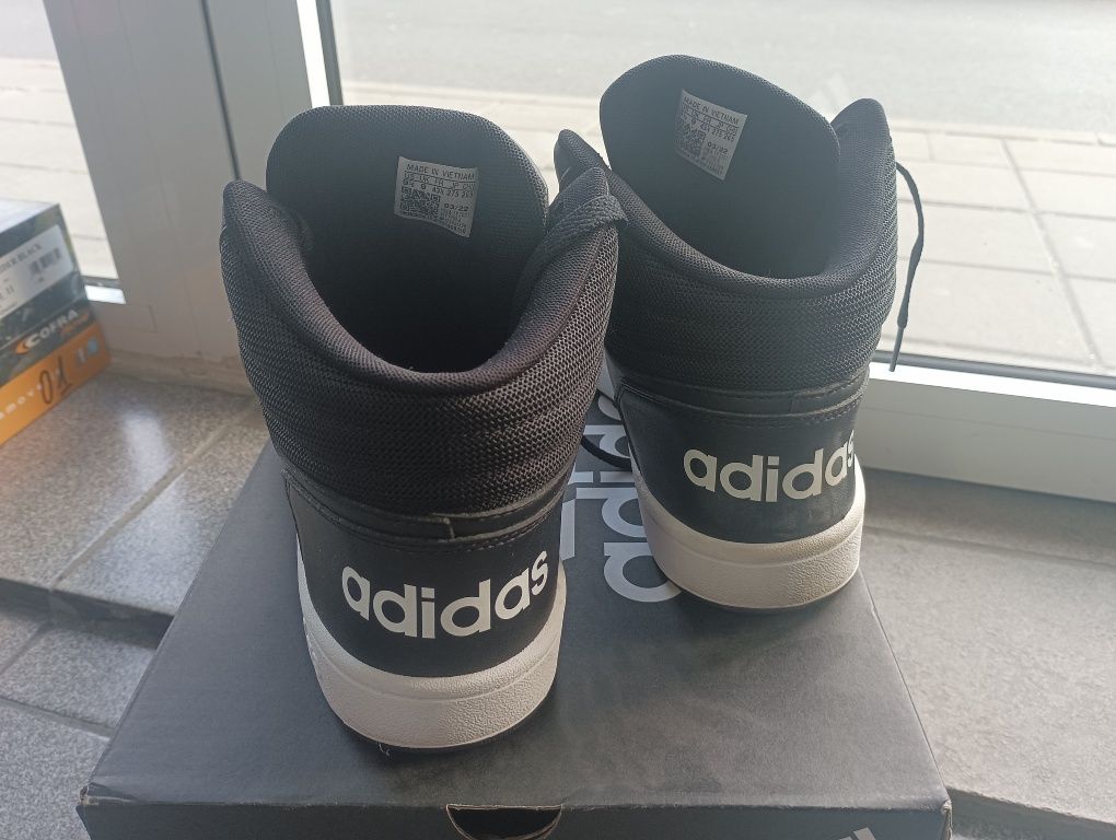 Маратонки ADIDAS