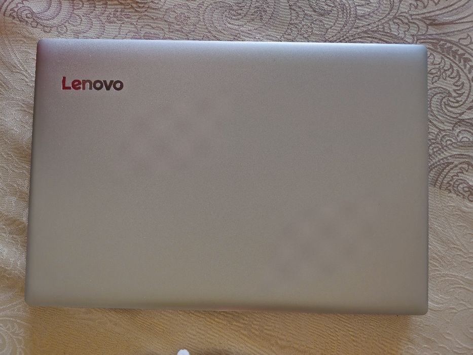 Ноутбук  Lenovo продается