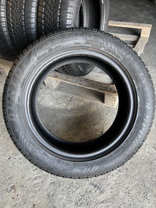 4 anvelope de iarna 205/55/16 Dunlop 7.2-7.7 mm