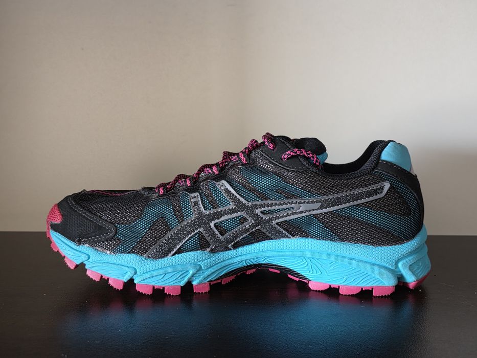 Asics Gel Fuji Attack Gore-Tex 41.5номер 26см Стелка Като Нови