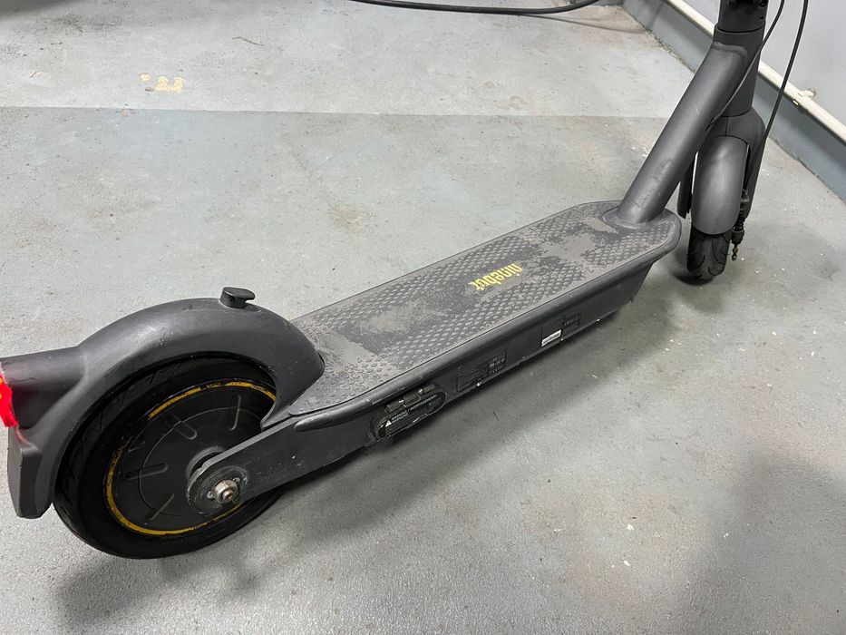 Trotienta electrica Ninebot kickscooter max