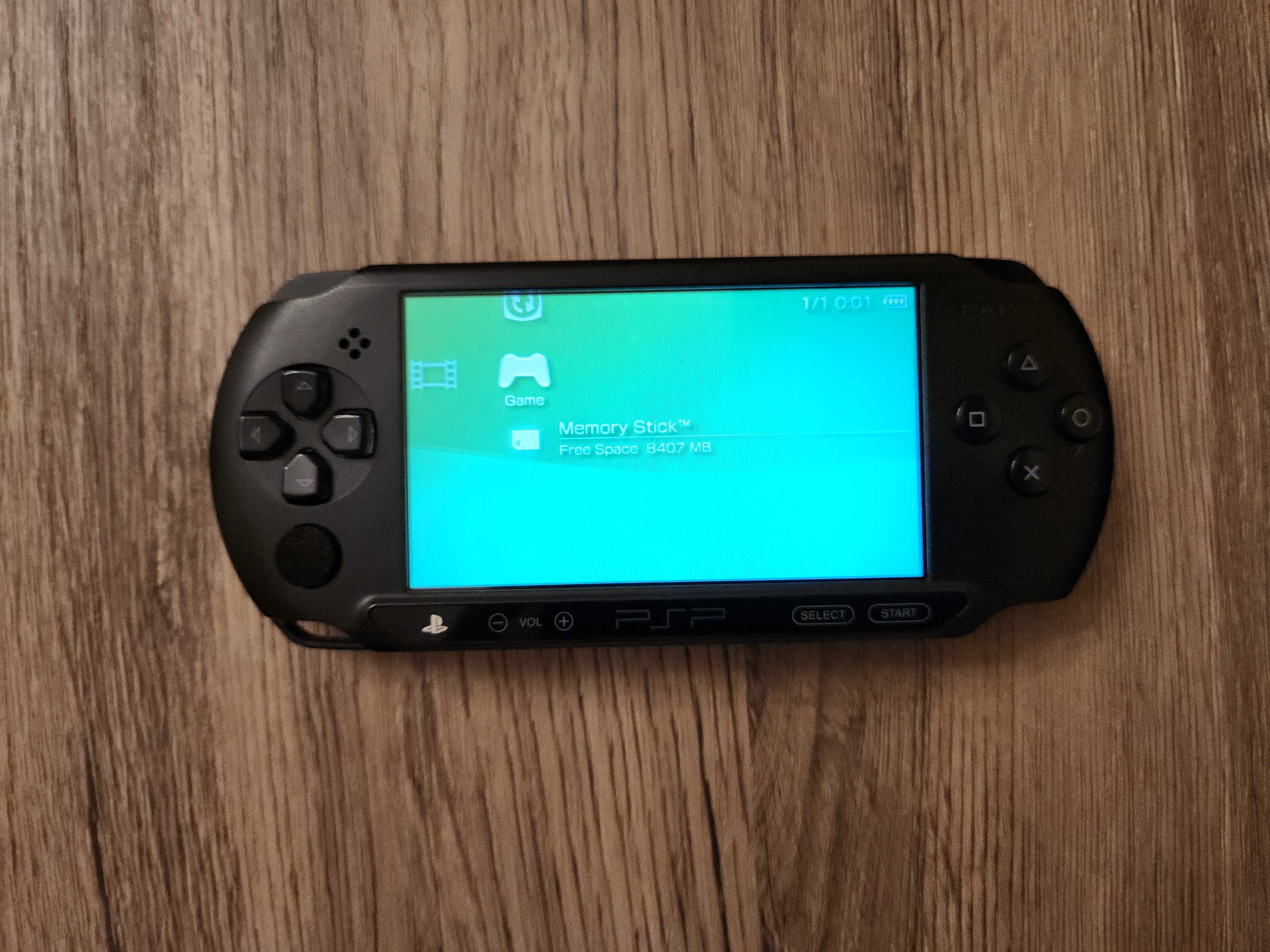 PlayStation Portabil (PSP) Street (E1004) - modat, complet fct., 64GB