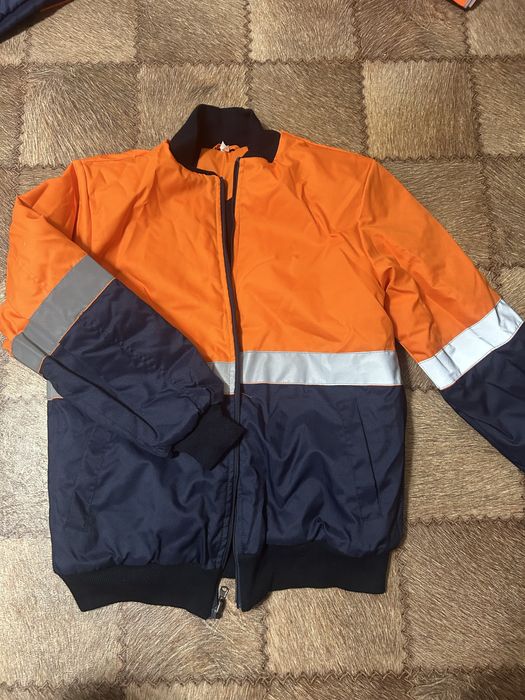 Продам рабочую куртку весна-осень