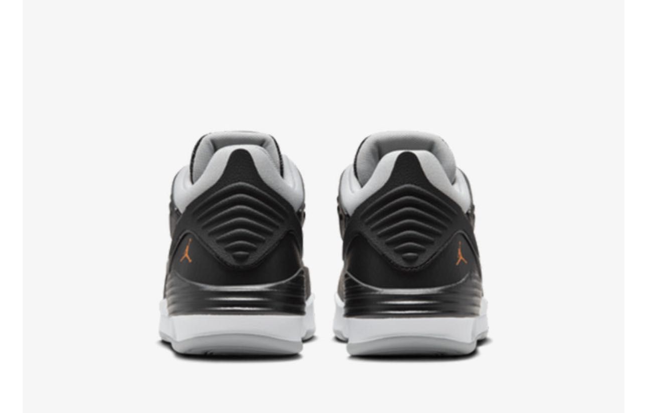 Детски снейкъри Jordan Max Aura 5