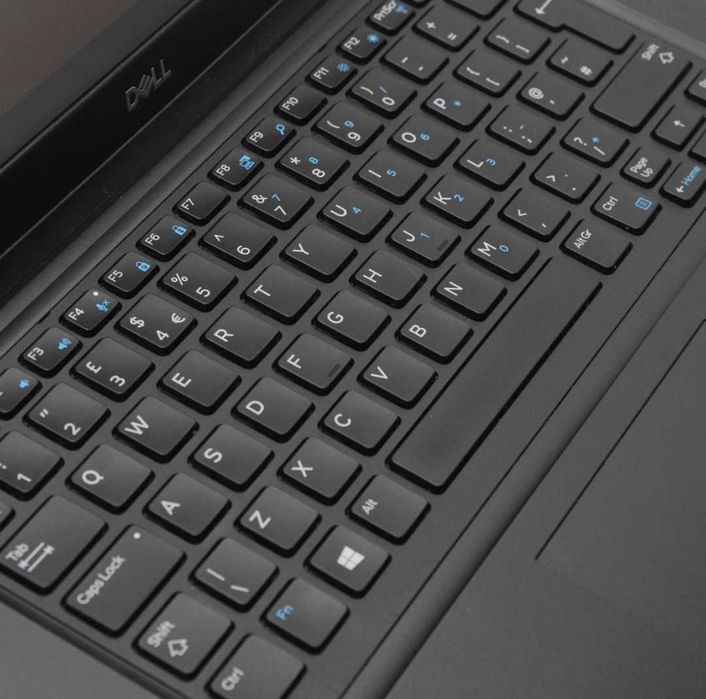 Dell LATITUDE 5490 I5-8350U 1.70 GHZ 8 GB RAM 512 GB English