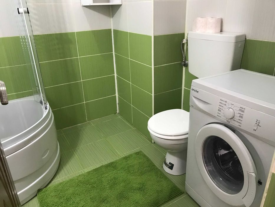 Ofer spre inchiriere garsoniera sect 4