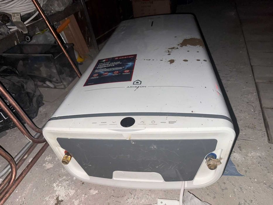 Водонагреватель ARISTON (не рабочий)