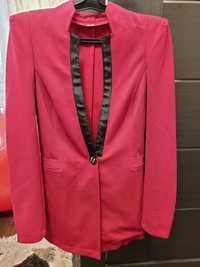 Продам пиджак бордового цвета