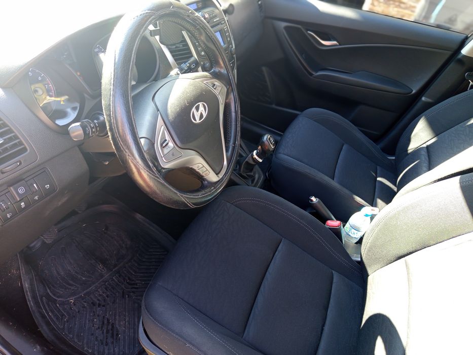 Лек автомобил Hyundai ix 20