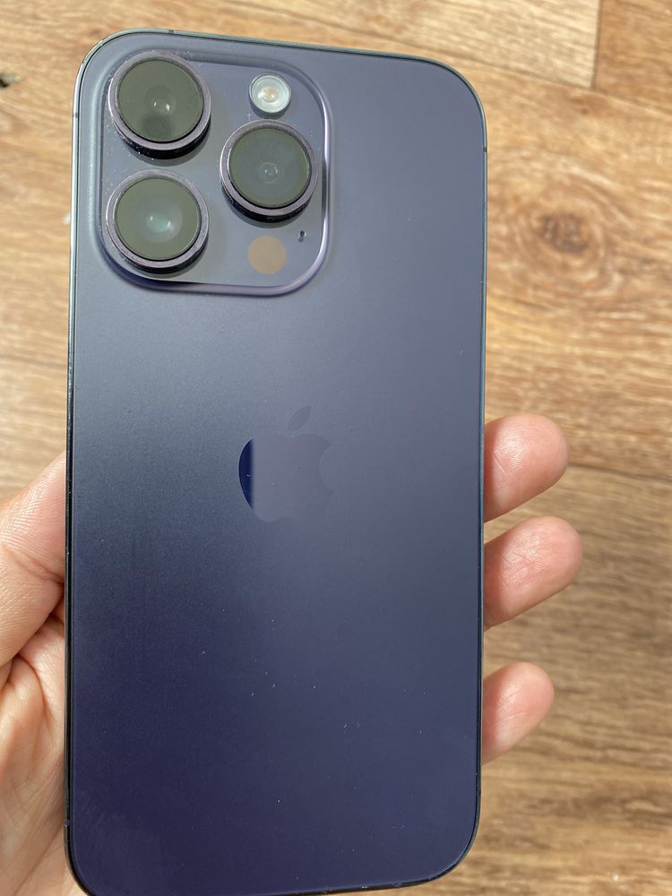 Iphone 14 pro.  97% . Почти как новая