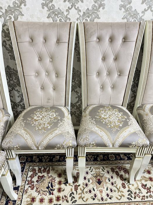 Стол, стулья