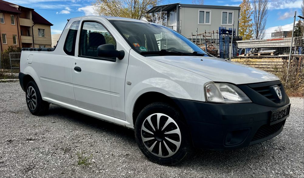 Продавам dacia logan pick up