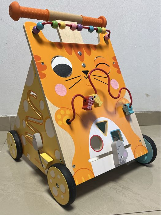 Vând Antepremergător