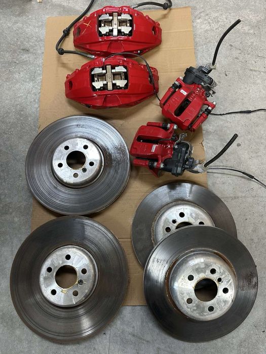 Bmw X5 G05 X6 G06 X7 G07 Комплект чисто нови апарати и дискове.