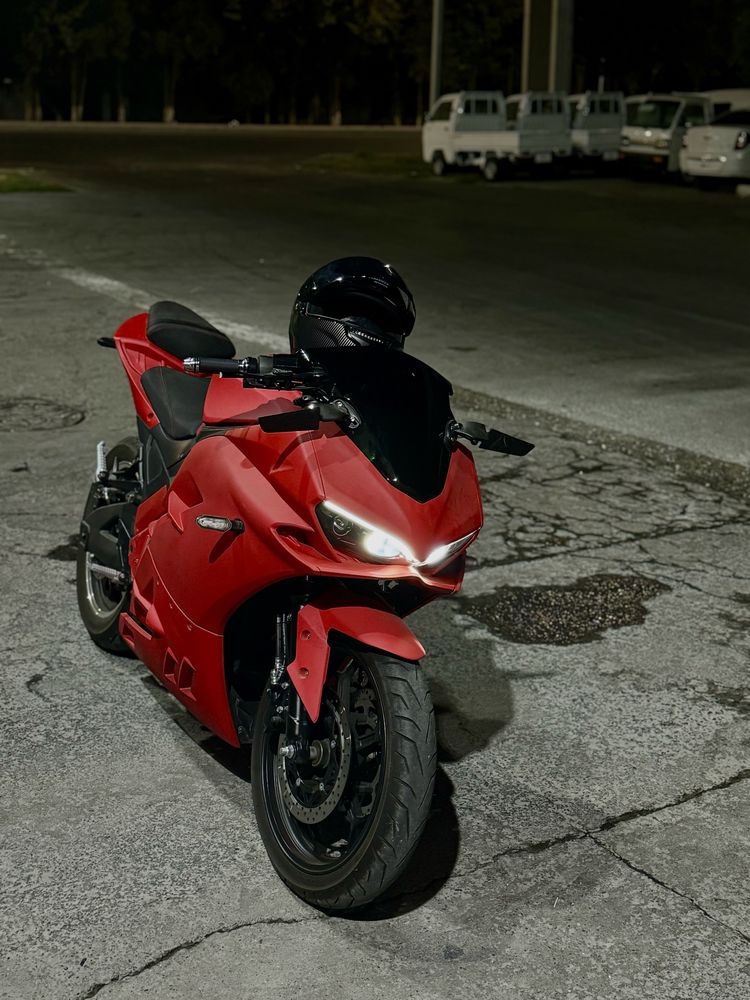 Электро мотоцикл Ducati panigale права не нужны