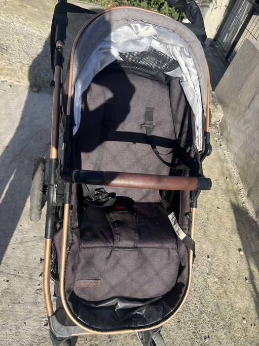 Carucior bebe in stare foarte buna