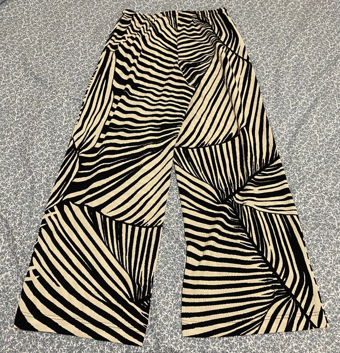 Дънки за бременни и широк панталон