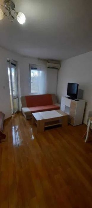 Продава се Едностаен апартамент в Пловдив, Център - 35 кв.м за 1772 €/кв.м - Снимка #3