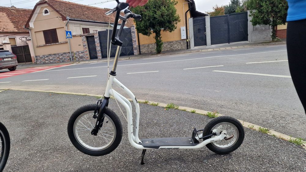 Vând trotineta pentru adulți Yedoo City !