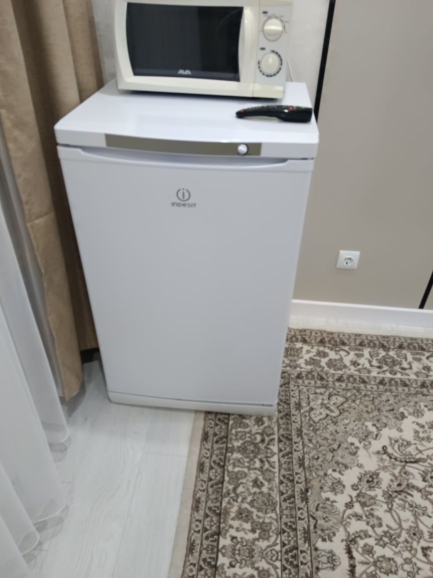 Срочно продам морозильную камеру !