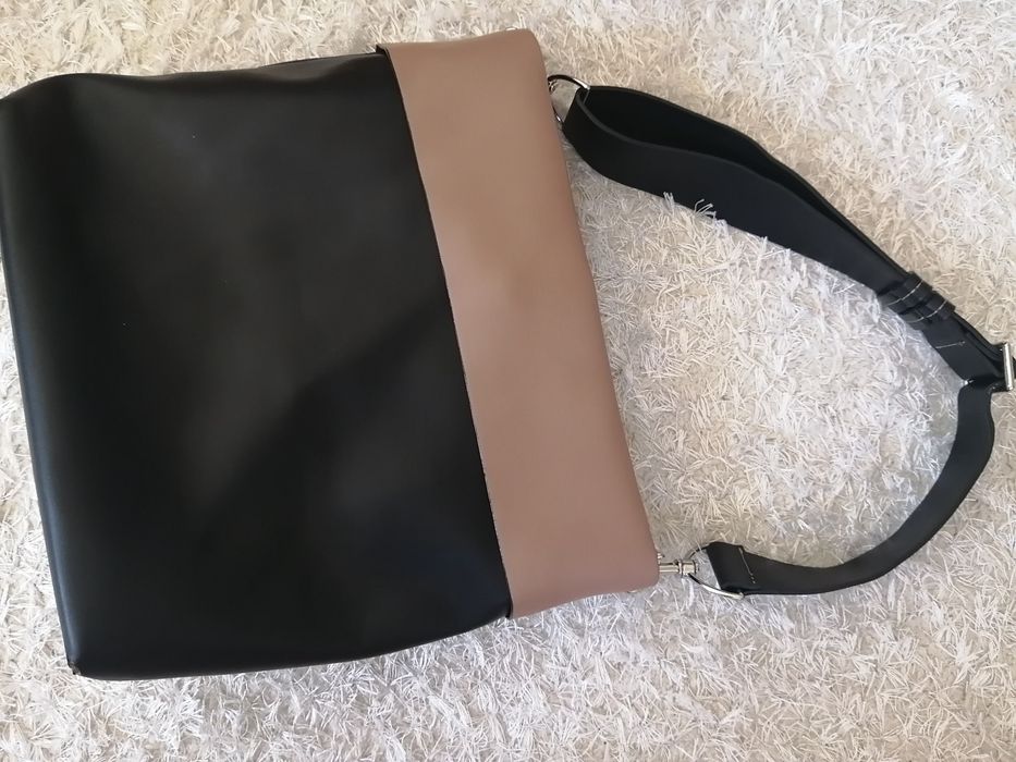 Дамска чанта, голяма