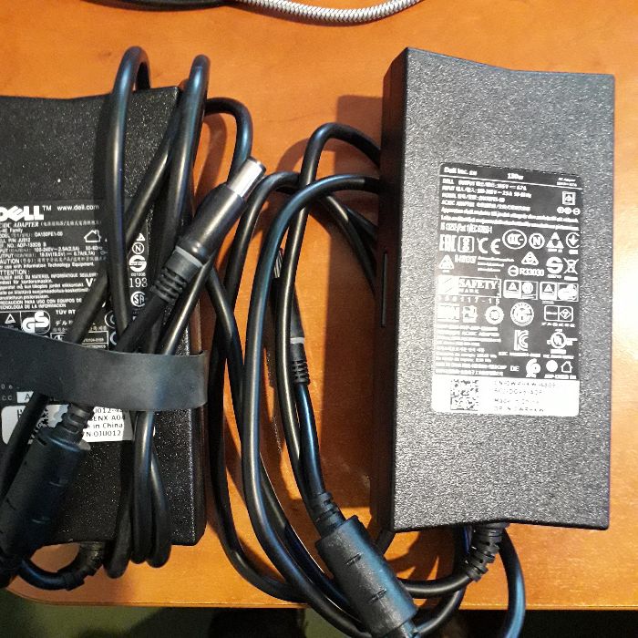 Incarcator Dell N5030, N5110, N7010 N7110 original DA130PE1 19.5V 130w