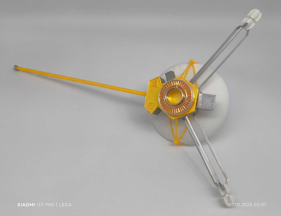 Сборная модель пионер-10, космический аппарат