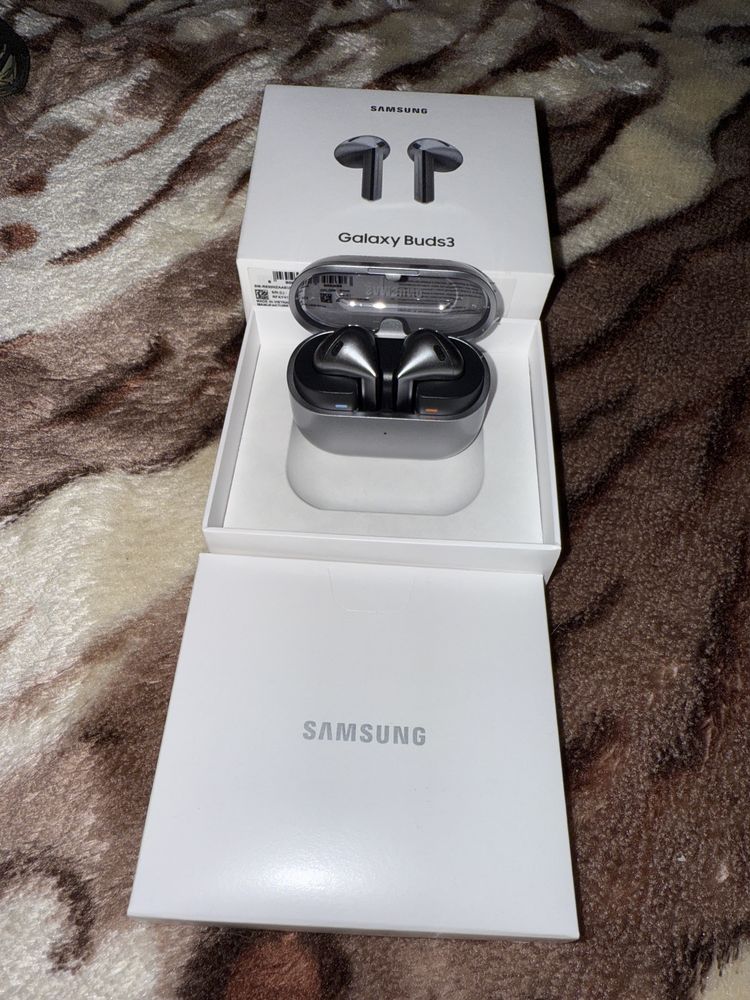 Vand Galaxy Buds3