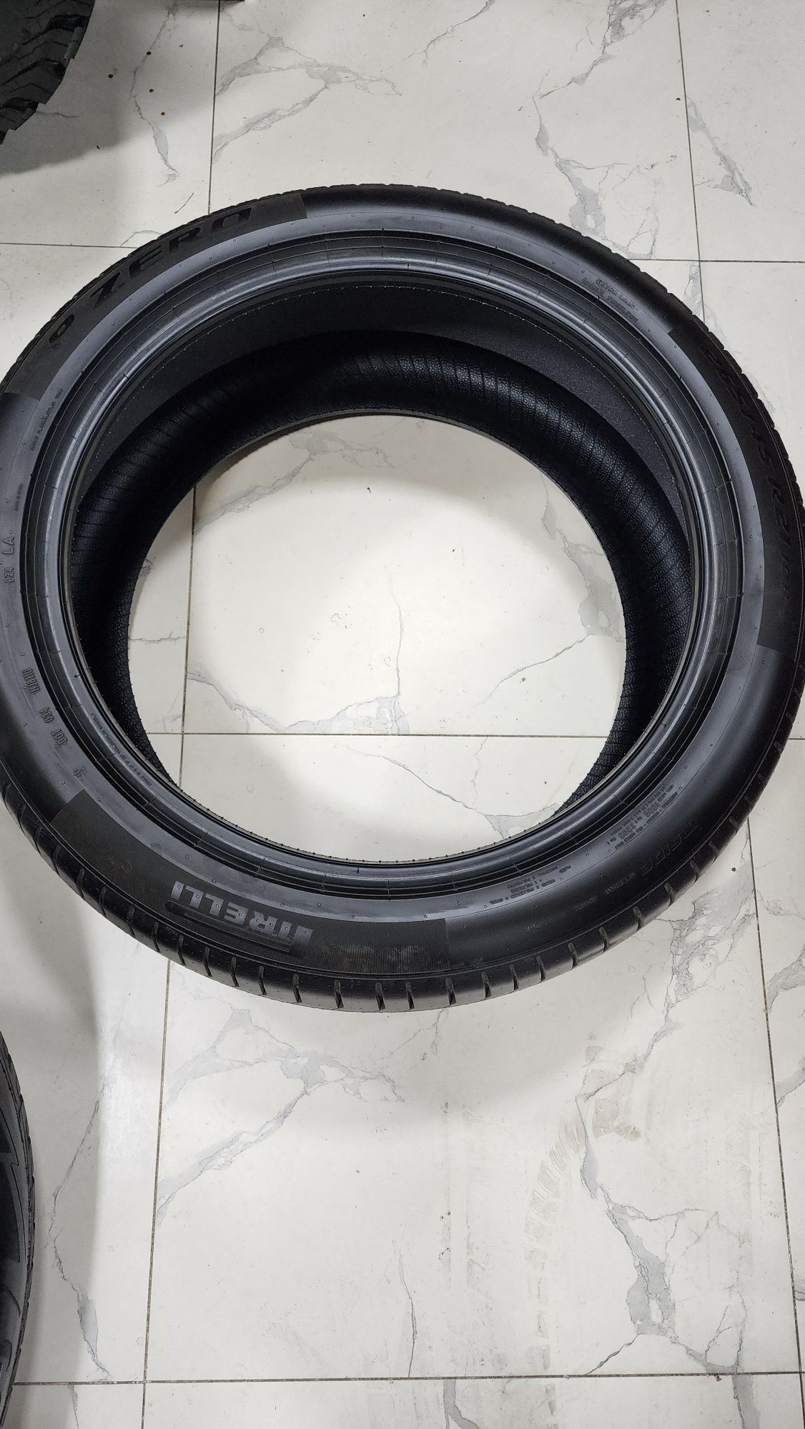 Pirelli PZero 265/45r21