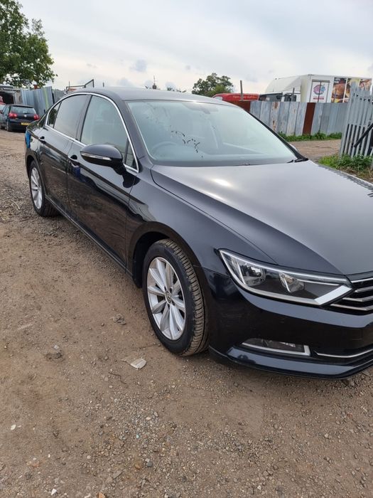 Lunetă  Volkswagen Passat B8 berlină
