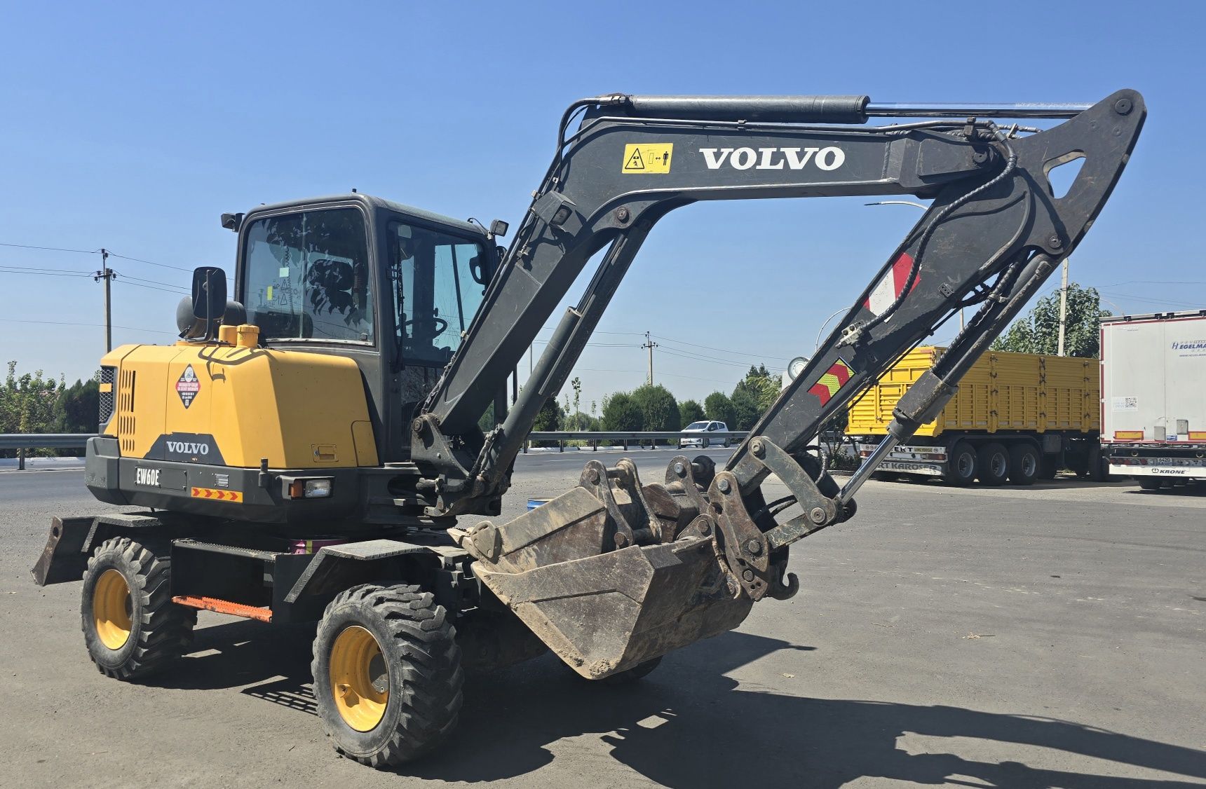 Экскаватор VOLVO EW 60