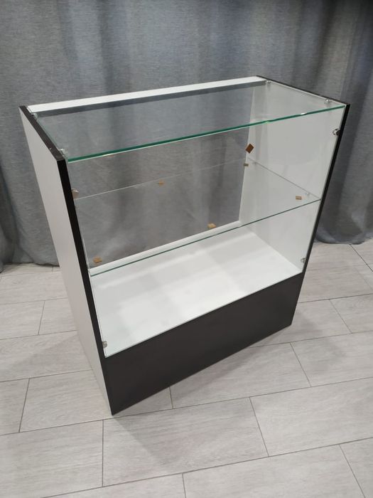 Витрина новая в наличии