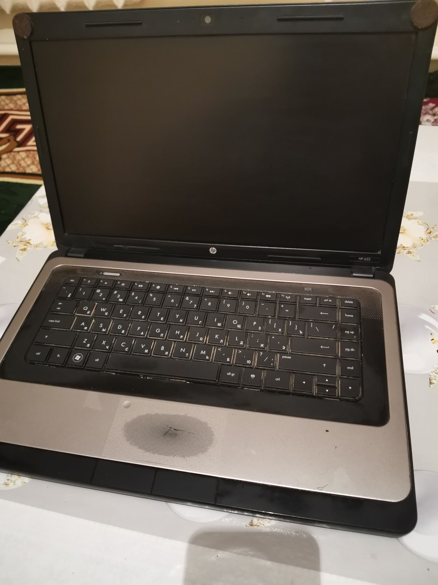 HP Notebook сотилади