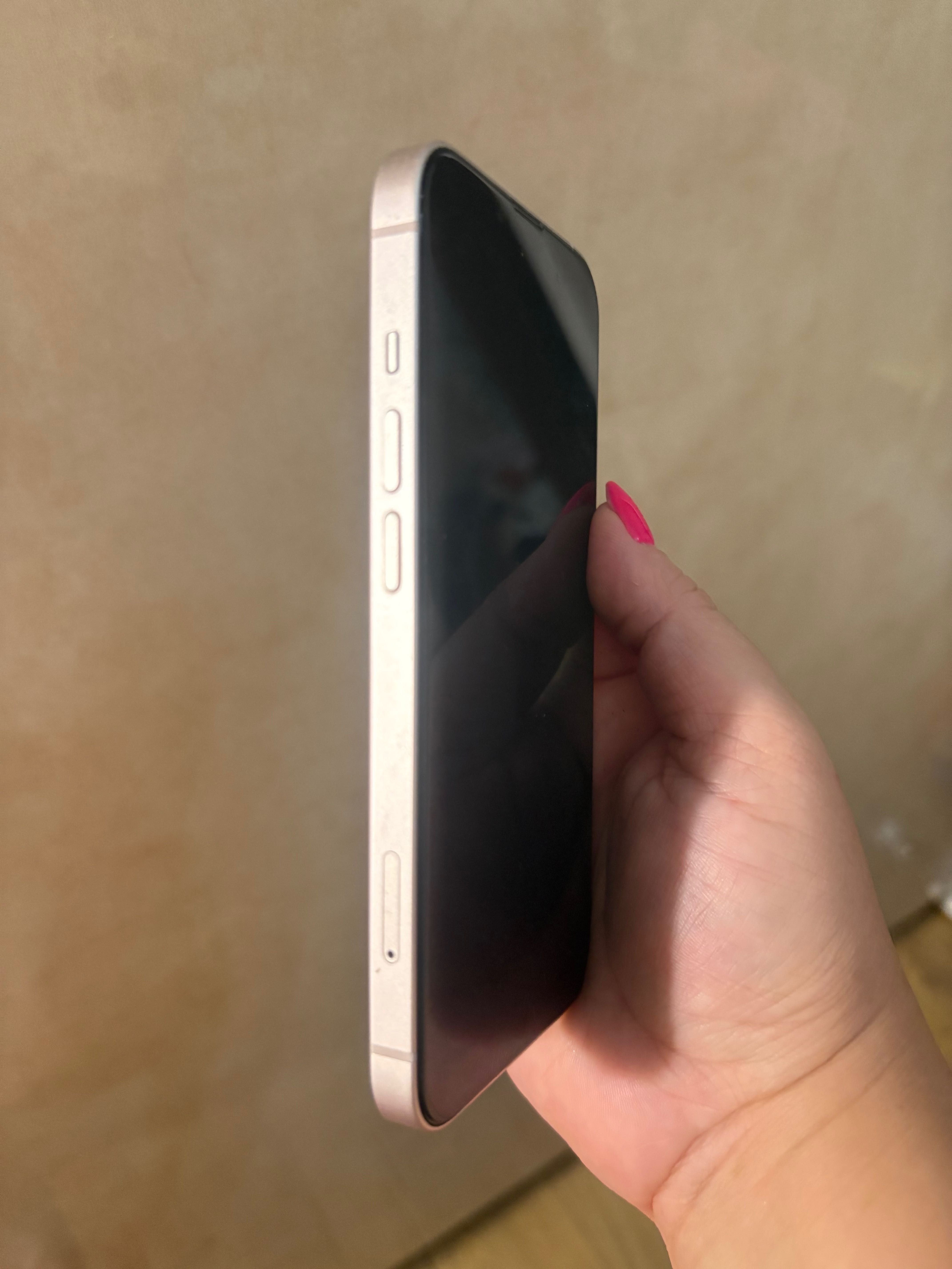 Iphone 13 256 GB бледо розов