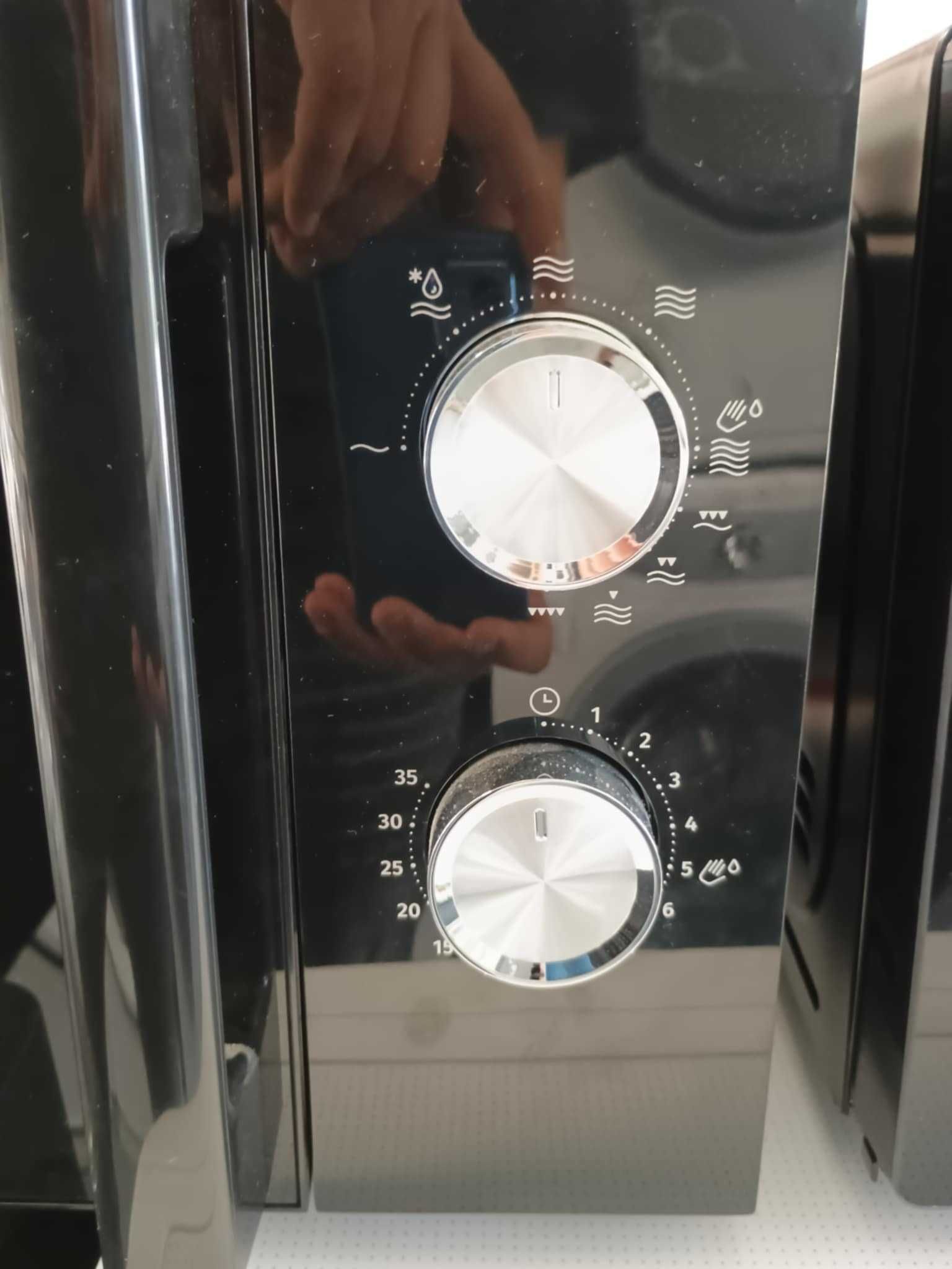 Чисто нова черна Микровълнова фурна Gorenje с 2 години гаранция