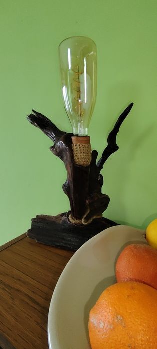 Бутикови, ръчно изработени лампи от дърво и метал. По поръчка!