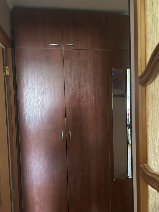 Шкаф в прихожую цвет груша