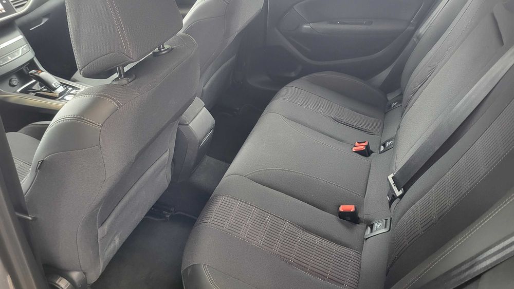 Vand Peugeot 308 diesel an 2020 hatch automata Allure