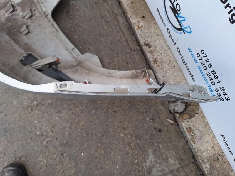 Bara fata spoiler Opel Zafira B Facelift