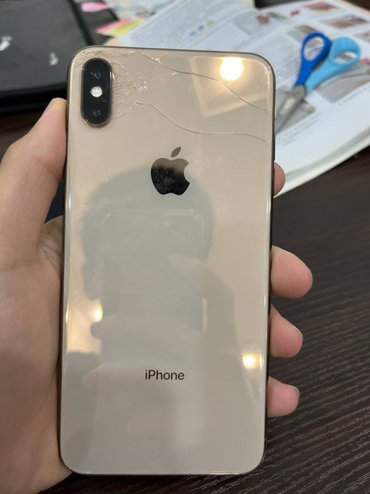 Айфон XS MAX сотилади
